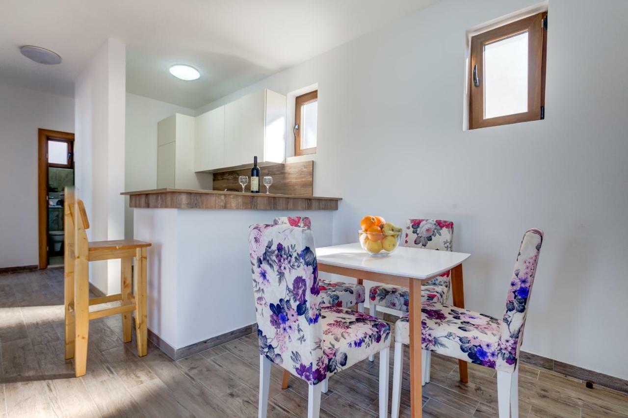 Mima Apartments Sveti Stefan Luaran gambar
